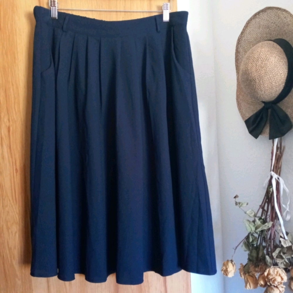 Navy midi skirt